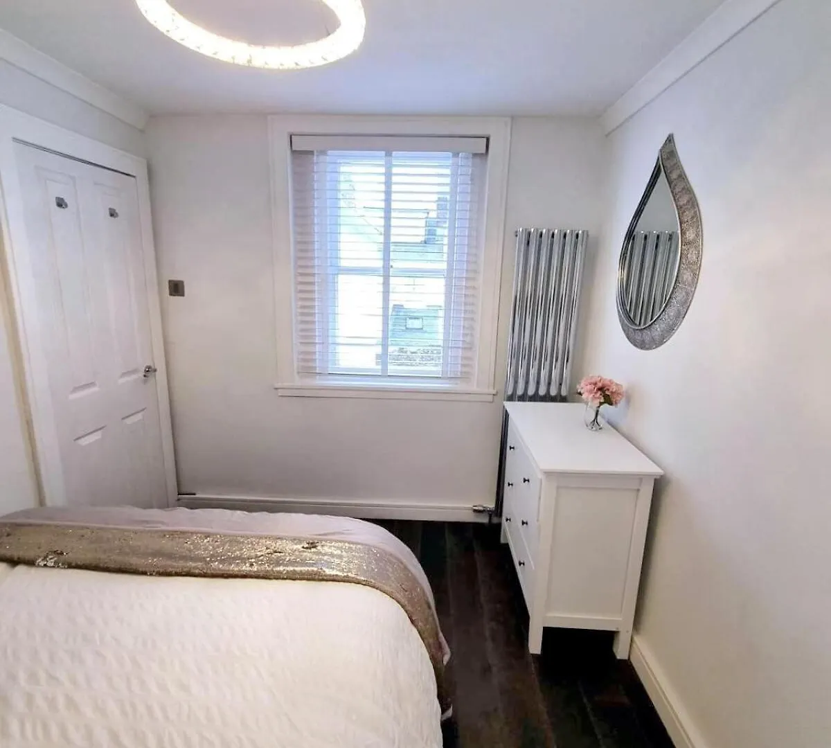 Brighton Cottage By The Sea